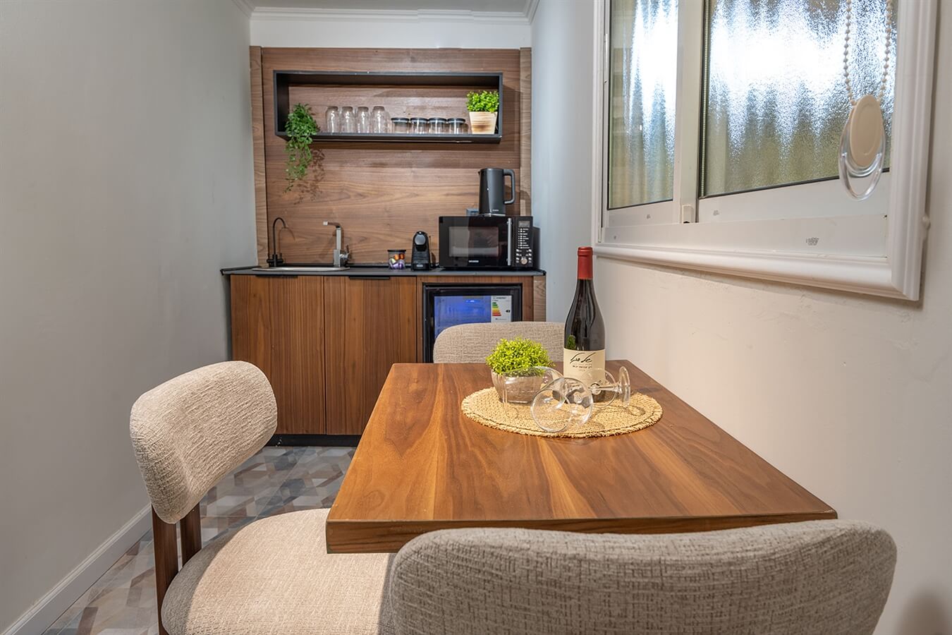 תמונה של סוויטת שירה - 4