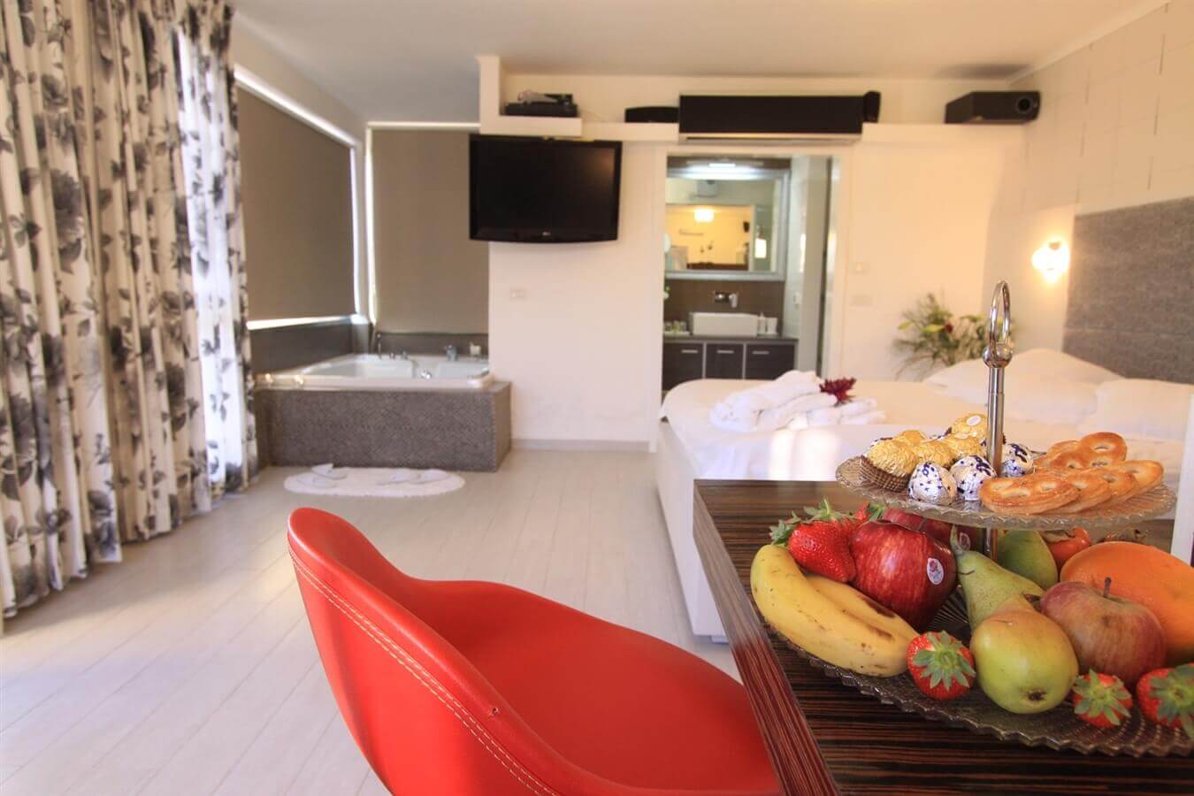 תמונה של סוויטות על הנוף - 2