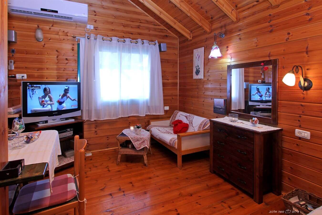 תמונה של הסטודיו - 12