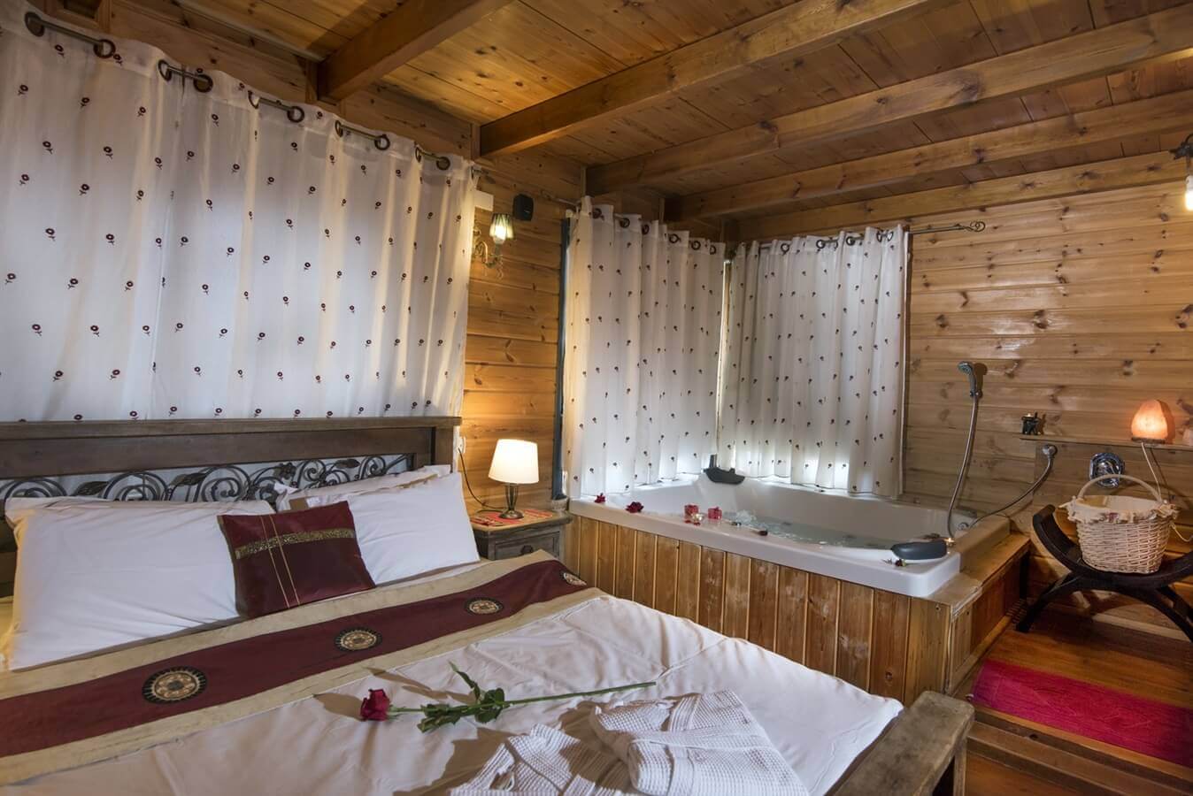 תמונה של הבקתה התאילנדית - 2