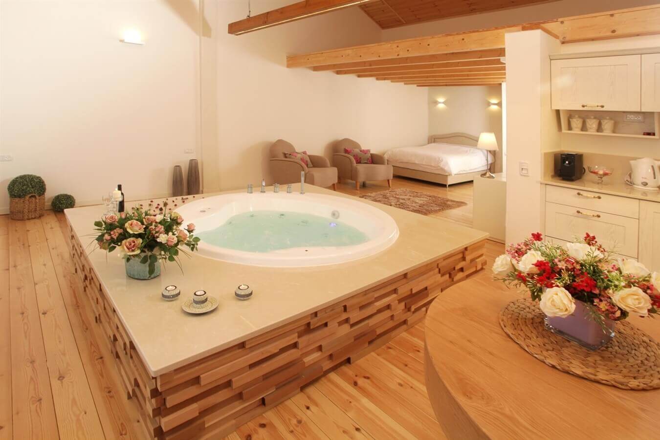 תמונה של סוויטת שחף - 3 תמונה של סוויטת שחף - 3