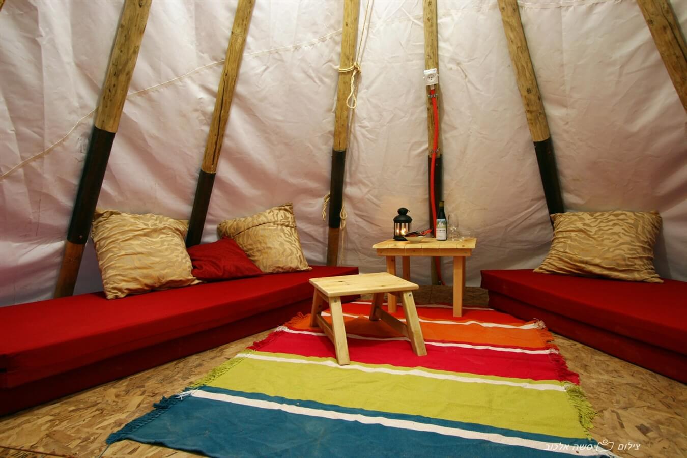 תמונה של אוהל אינדיאני קטן - 2