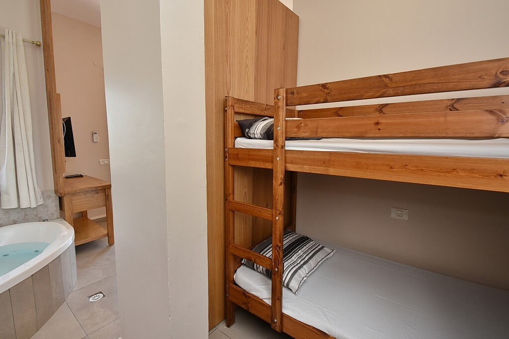 תמונה של סוויטה 3 - 4