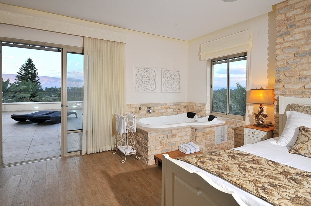 תמונה של סוויטה 4 - 3