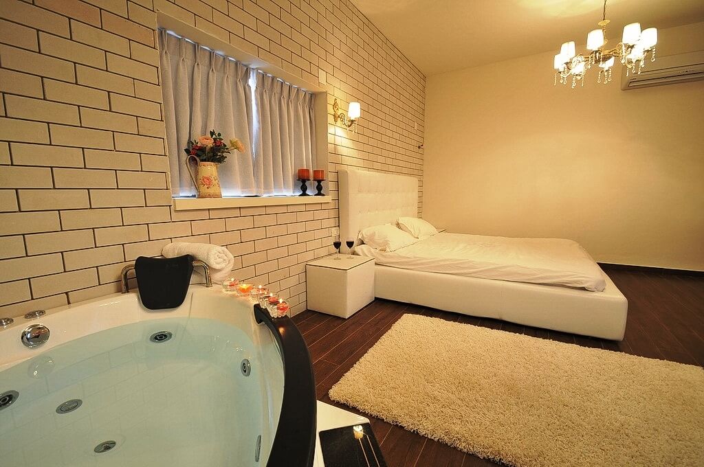 תמונה של סוויטה 1 - 8