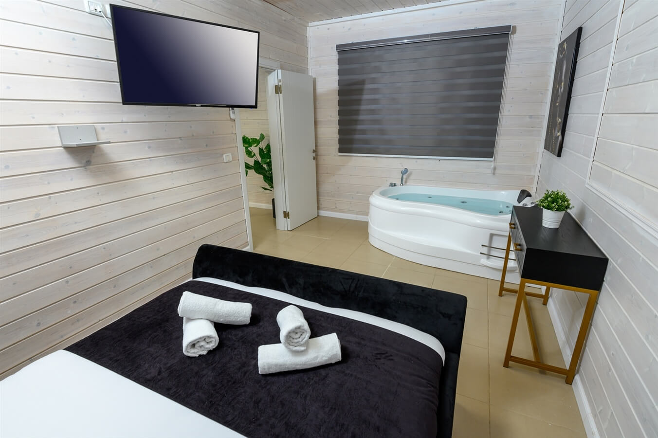 תמונה של סוויטות 3-4 - 8