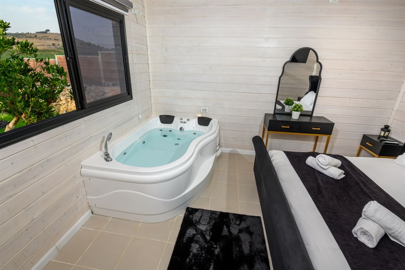 תמונה של סוויטת קינג 1 - 5