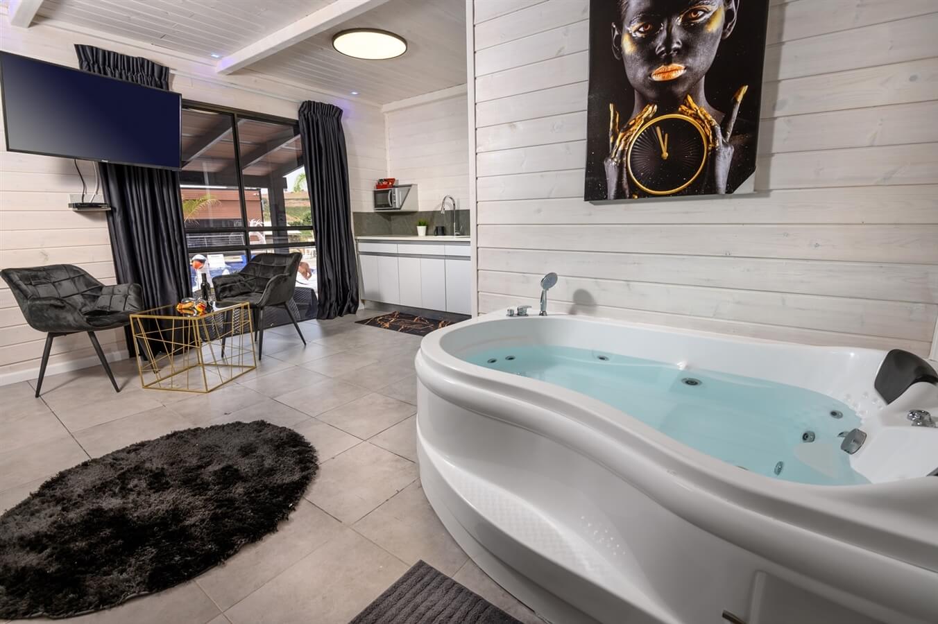 תמונה של סוויטת קינג 2 - 5