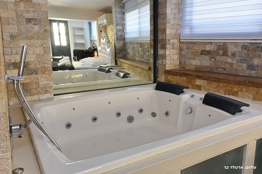 תמונה של סוויטת קינג 7 - 3