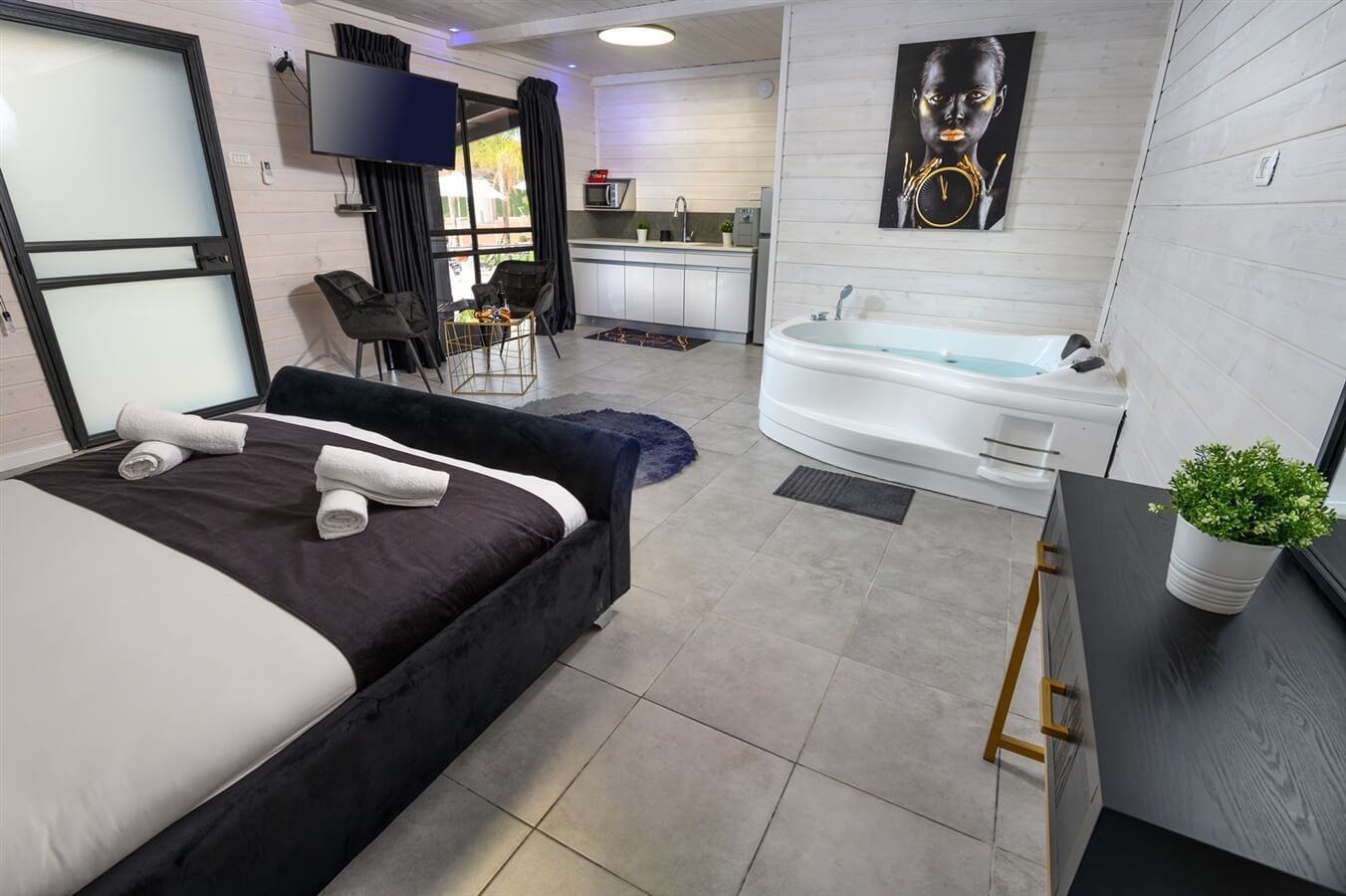 תמונה של סוויטת קינג 2 - 4