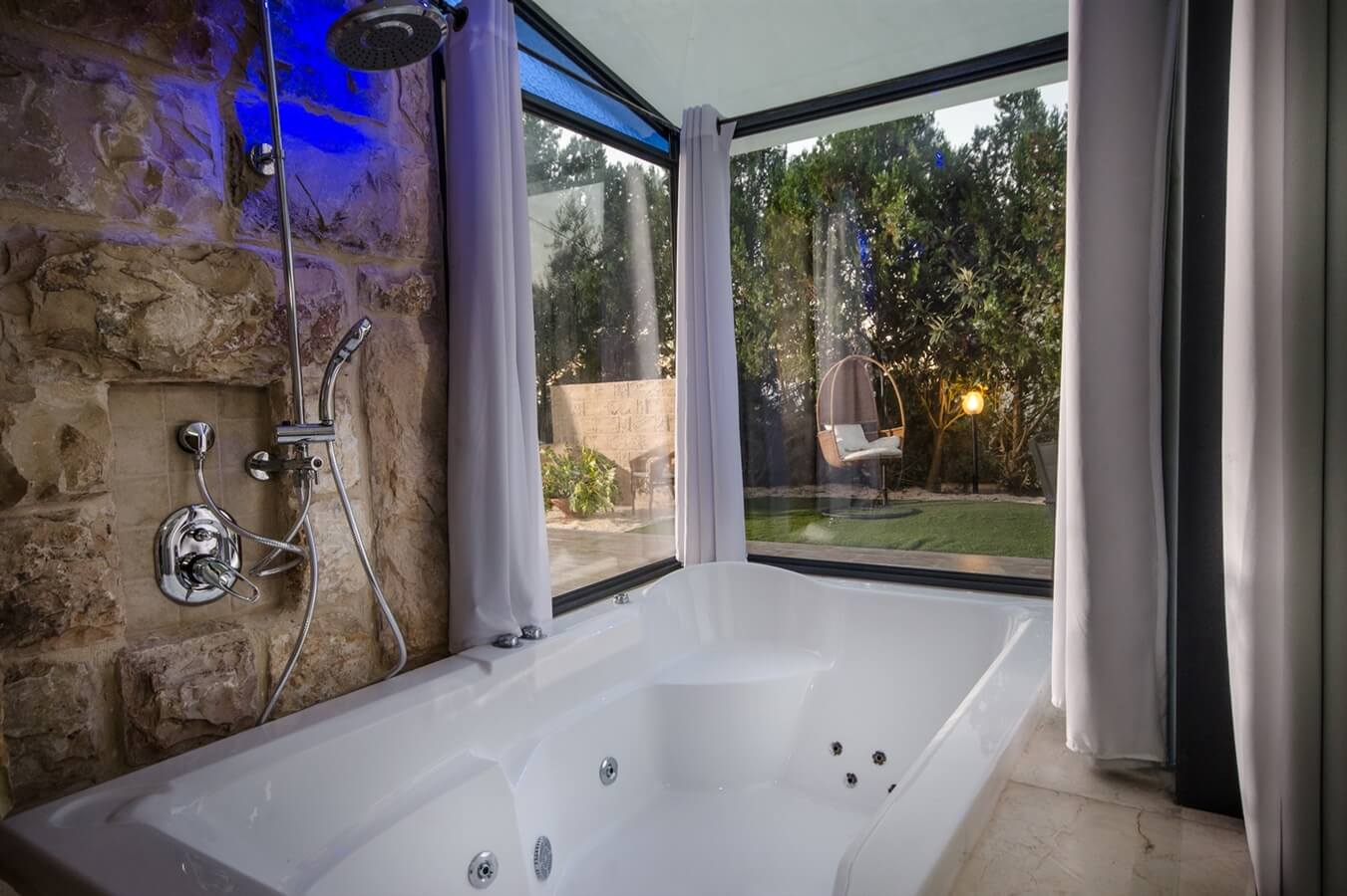 תמונה של סוויטת אגוז - 3