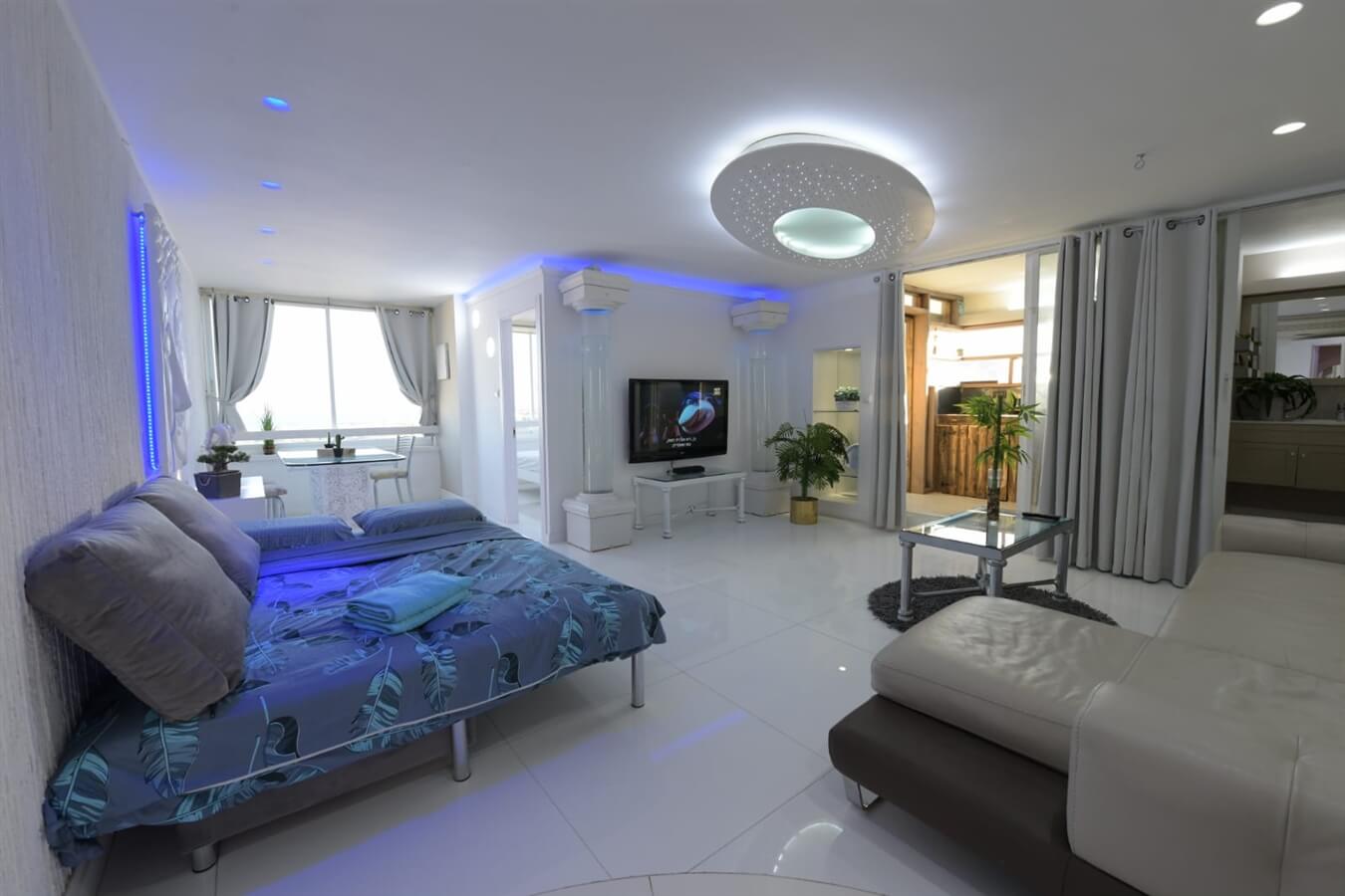 תמונה של זאוס - 3