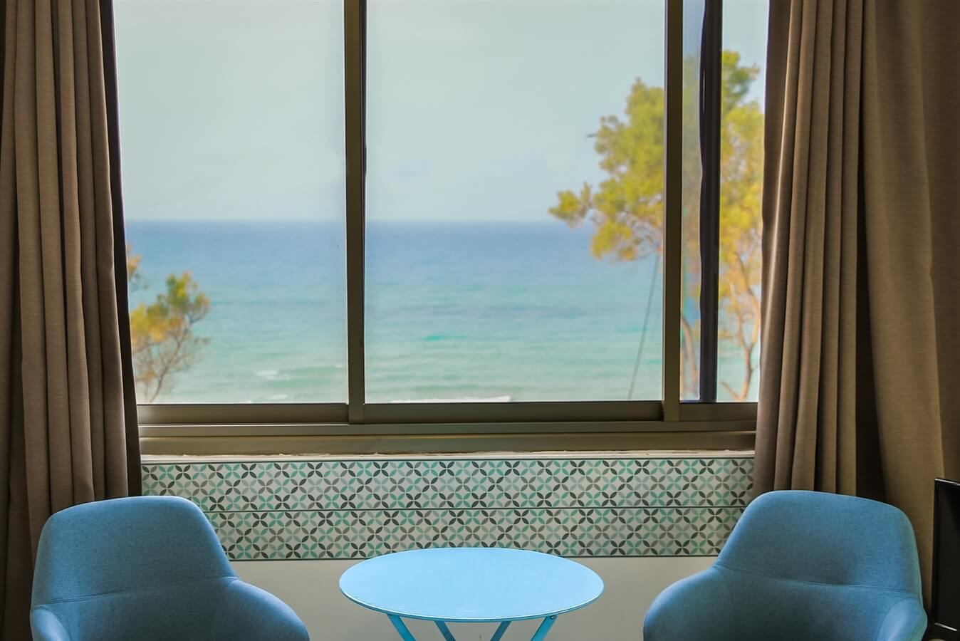 תמונה של חדר טווין עם ג'קוזי - 8