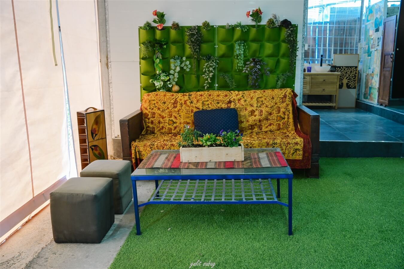 תמונה של החאן - 12