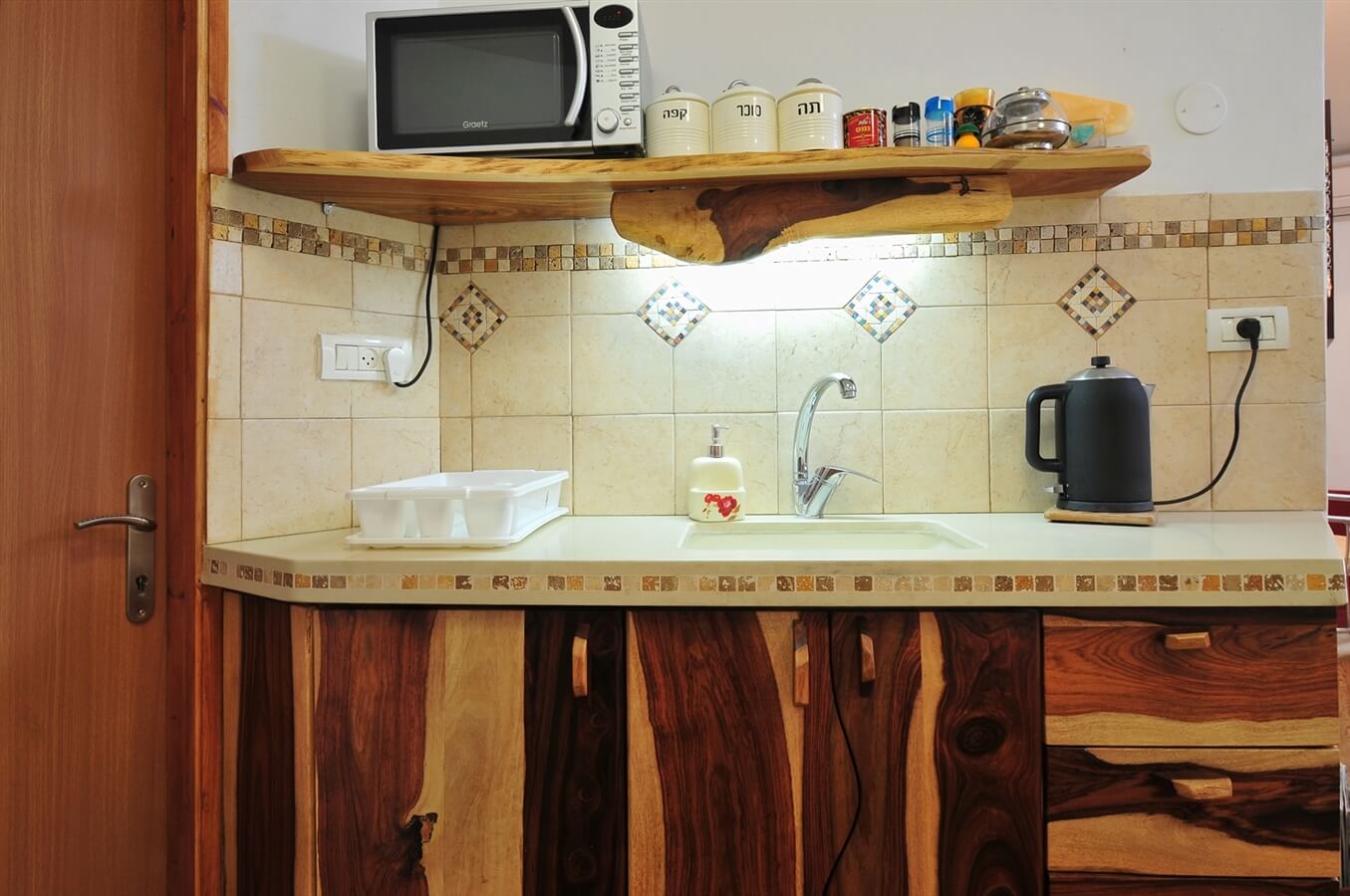 תמונה של סוויטה 3 - 6