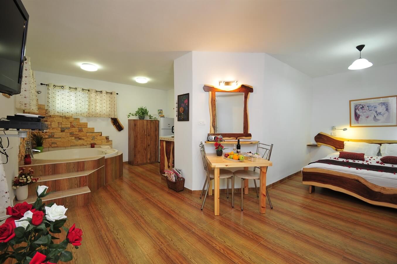 תמונה של סוויטה 3 - 2