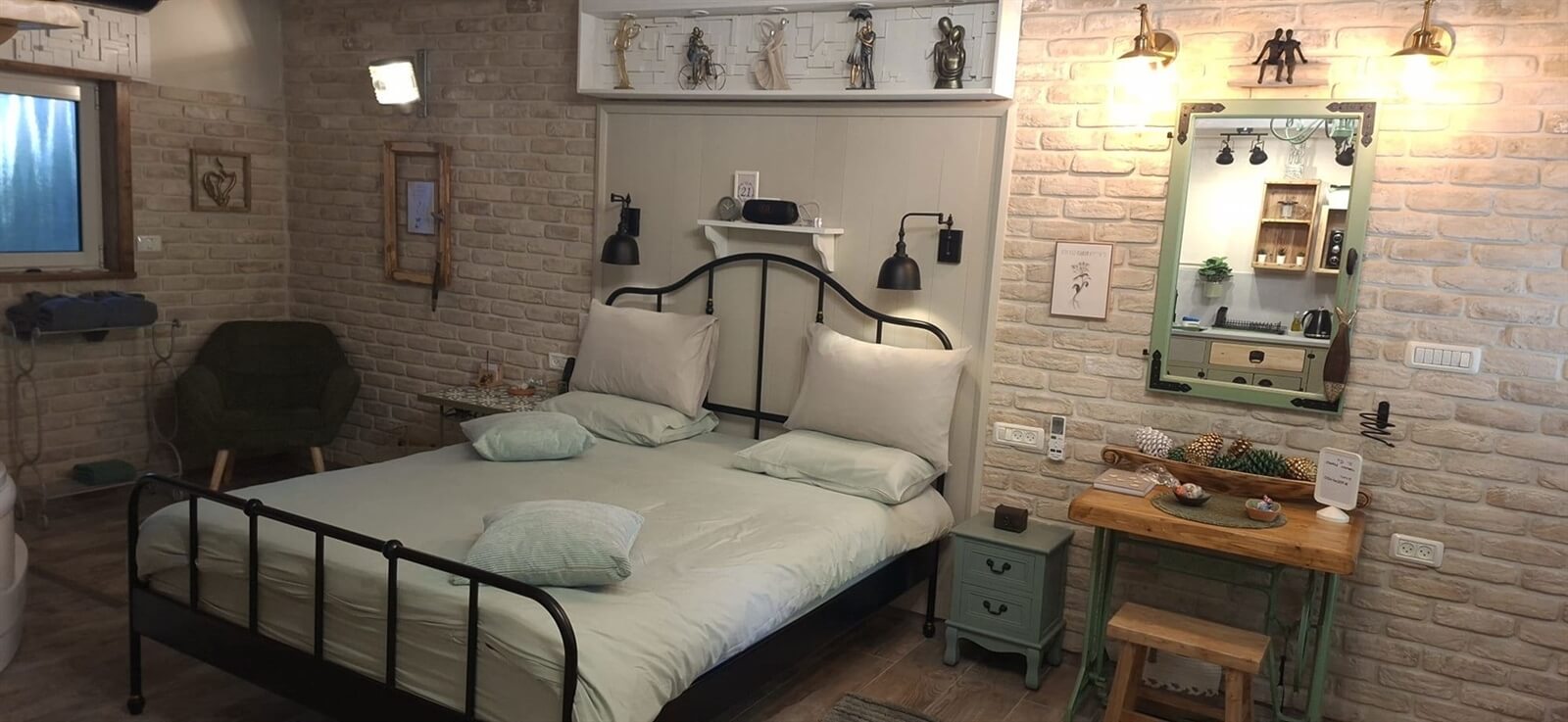 תמונה של מול הנוף - 1 תמונה של מול הנוף - 1