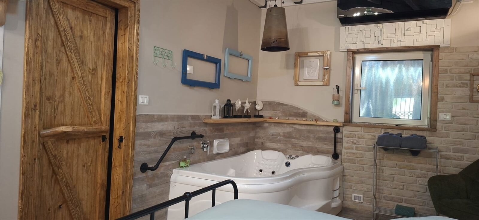 תמונה של מול הנוף - 2 תמונה של מול הנוף - 2