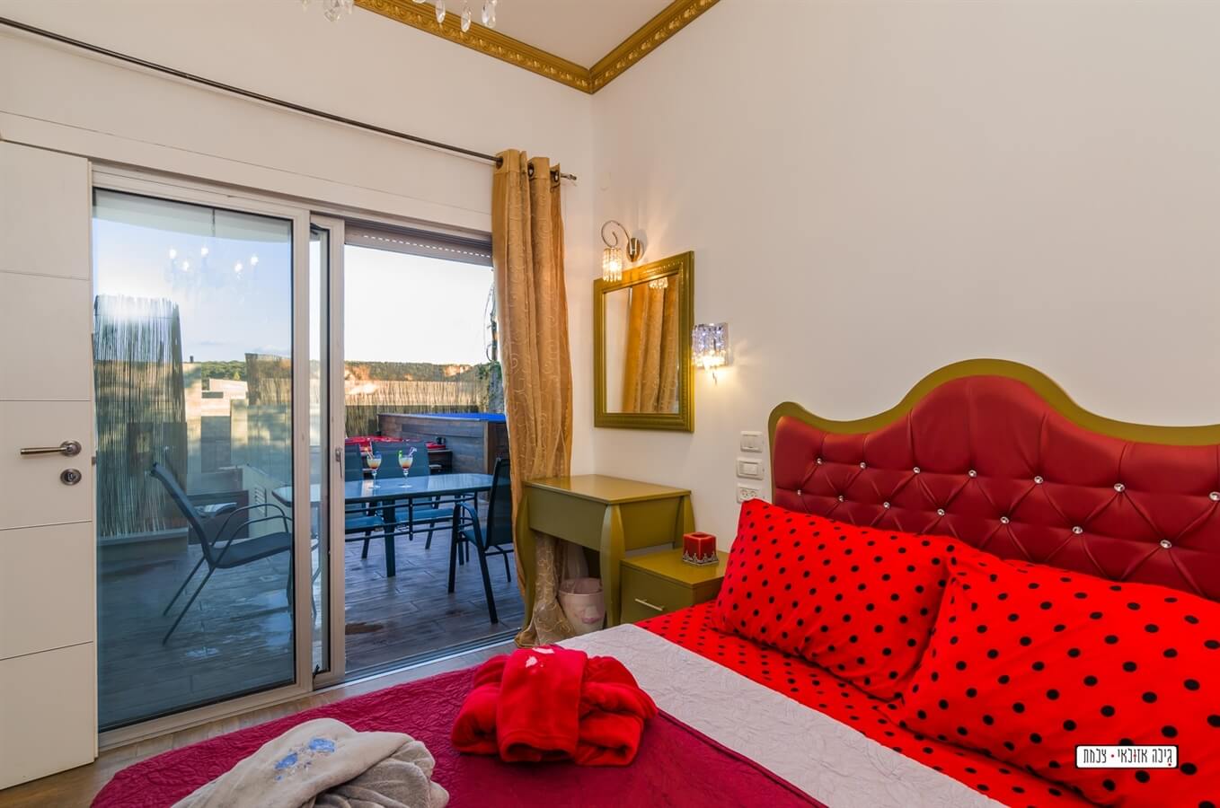 תמונה של סוויטת לואי ה-16 - 3