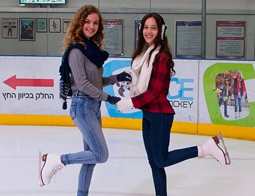 תמונה של החלקה על הקרח תמונה של החלקה על הקרח