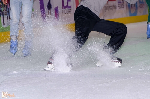 תמונה של החלקה על הקרח תמונה של החלקה על הקרח