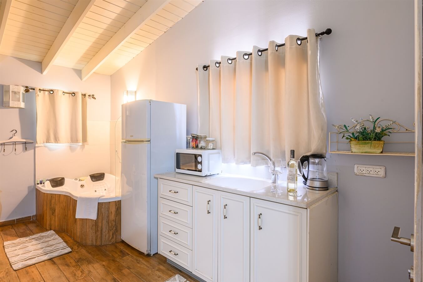 תמונה של בקתות 2-3 - 3