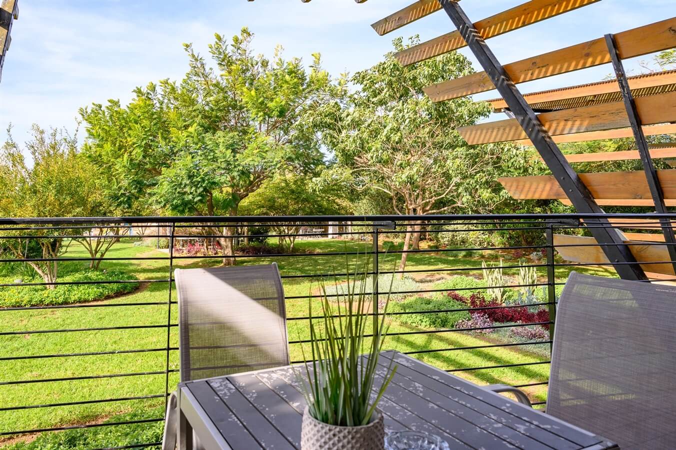 תמונה של סוויטת אלמוג - 13