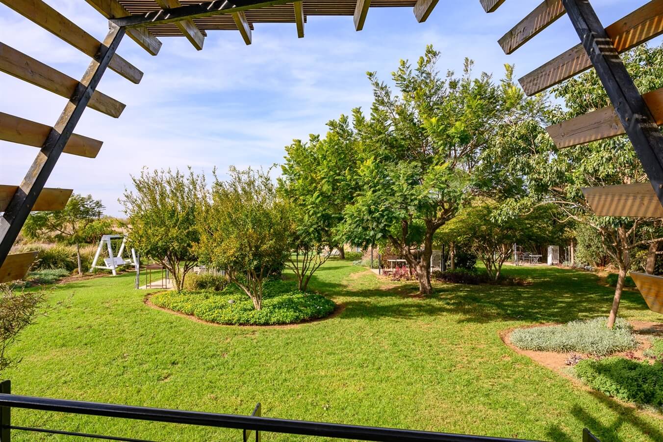 תמונה של סוויטת אלמוג - 14