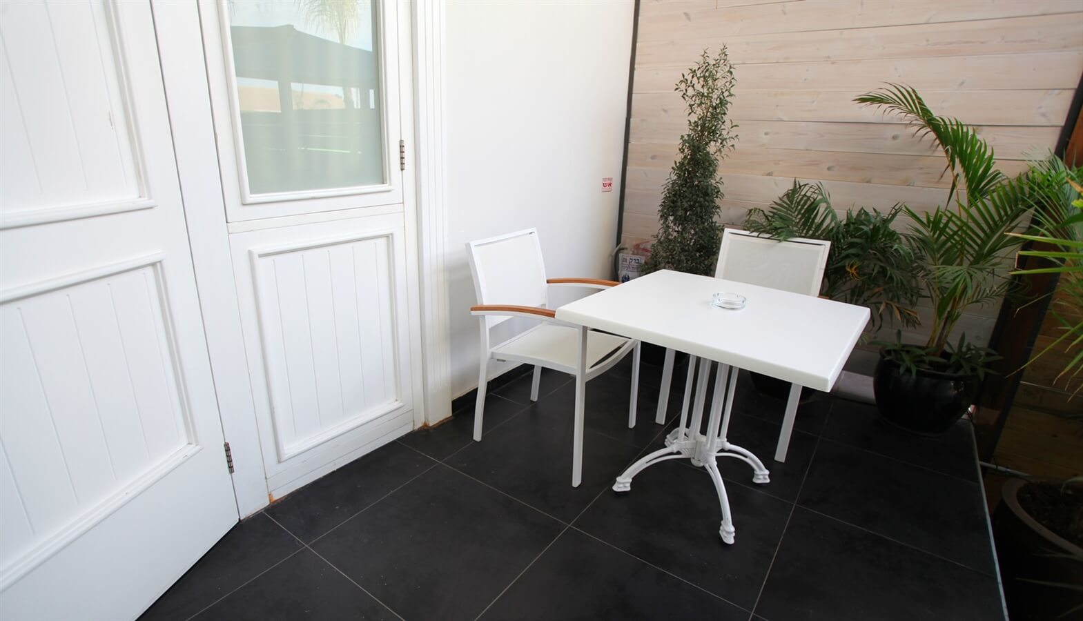 תמונה של חדרי האירוח - 2