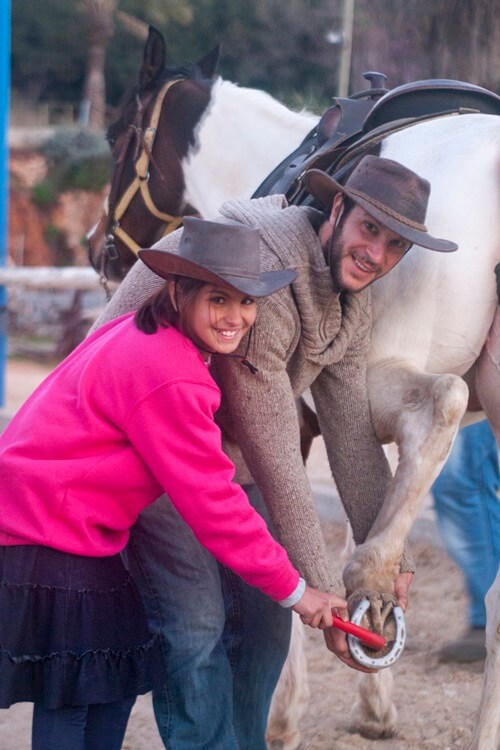 תמונה של רכיבה על סוסים
