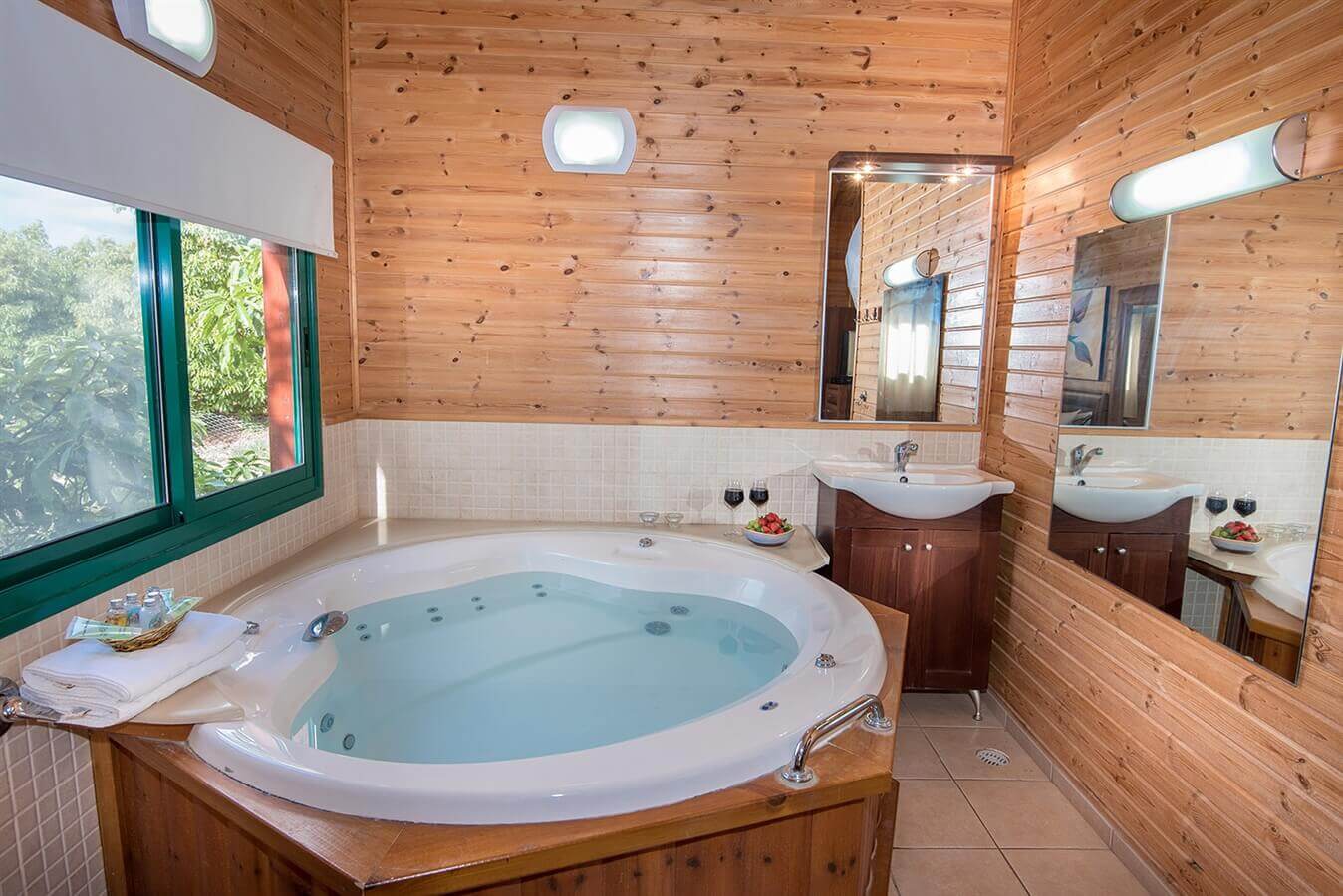 תמונה של בקתות עץ מפוארות - 8