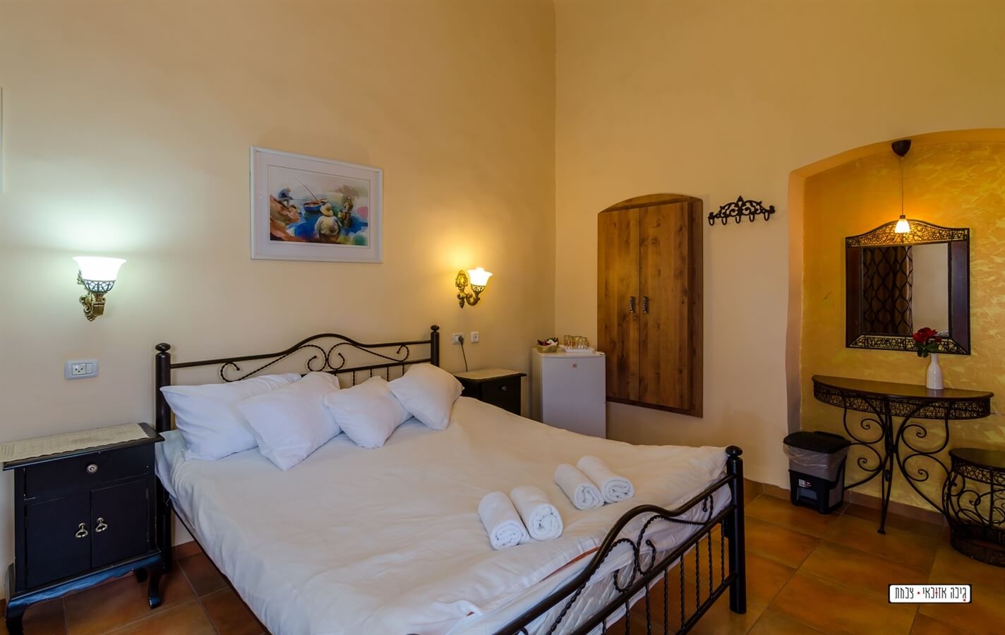 תמונה של יחידת אירוח עם ג'קוזי - 1 תמונה של יחידת אירוח עם ג'קוזי - 1