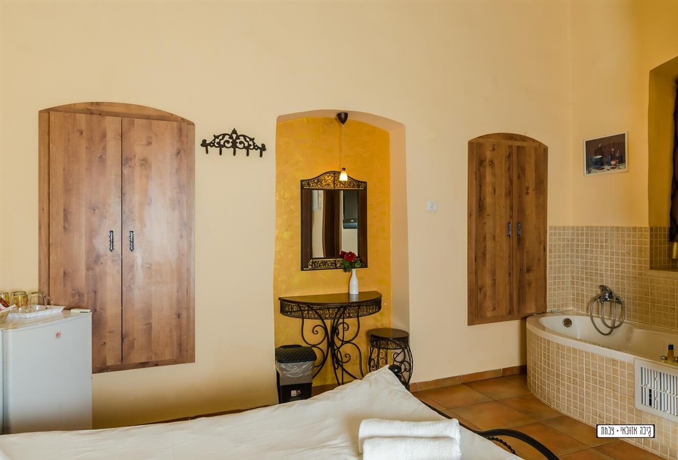 תמונה של יחידת אירוח עם ג'קוזי - 6 תמונה של יחידת אירוח עם ג'קוזי - 6