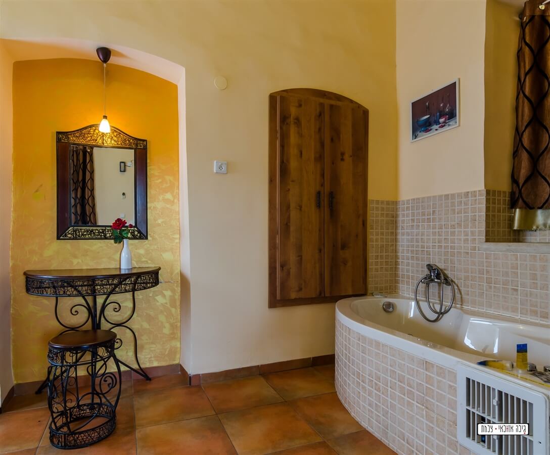 תמונה של יחידת אירוח עם ג'קוזי - 10 תמונה של יחידת אירוח עם ג'קוזי - 10