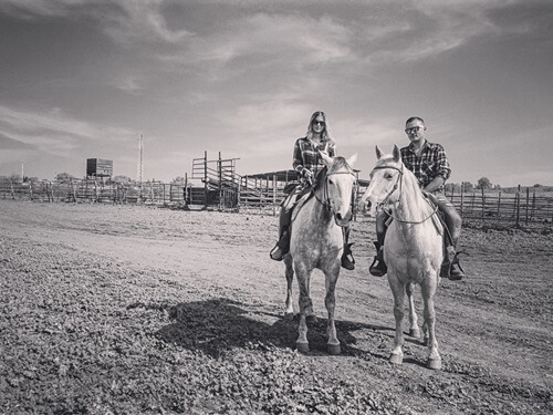 תמונה של רכיבה על סוסים