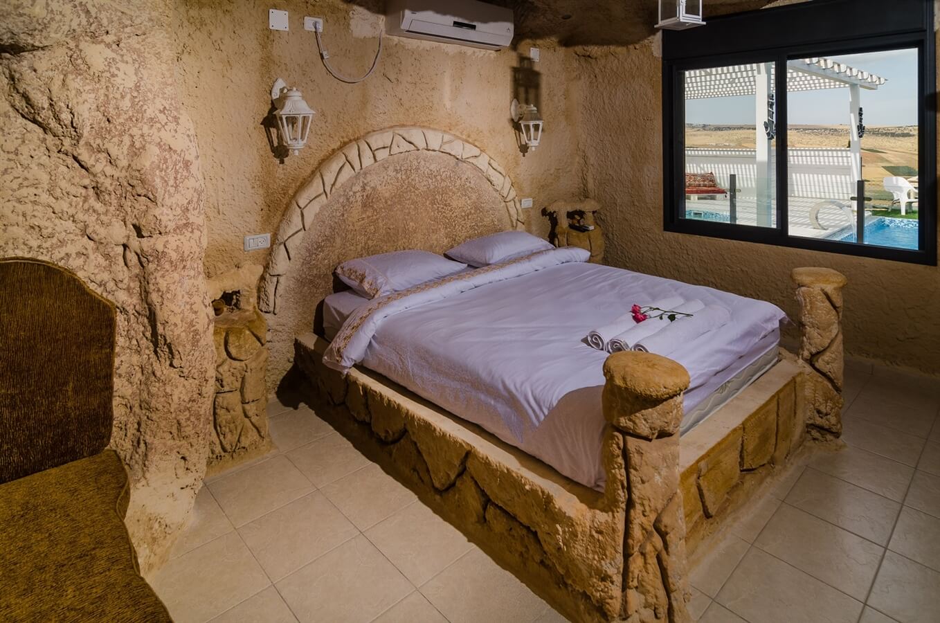 תמונה של מערת זאוס על המים - 6