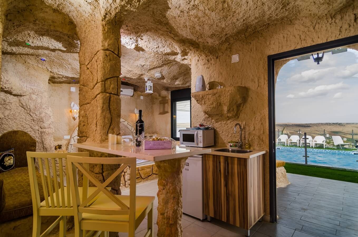 תמונה של מערת זאוס על המים - 8