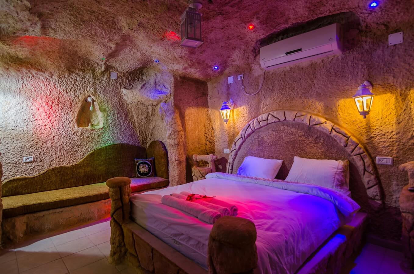 תמונה של מערת זאוס על המים - 7