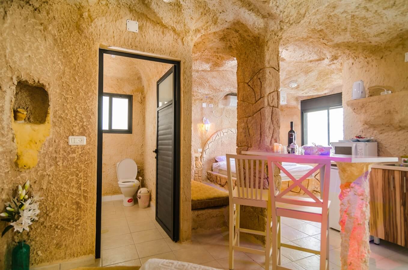 תמונה של מערת זאוס על המים - 12