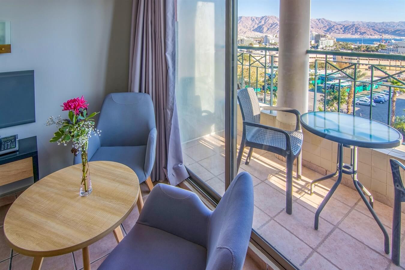 תמונה של חדרי האירוח - 3 תמונה של חדרי האירוח - 3