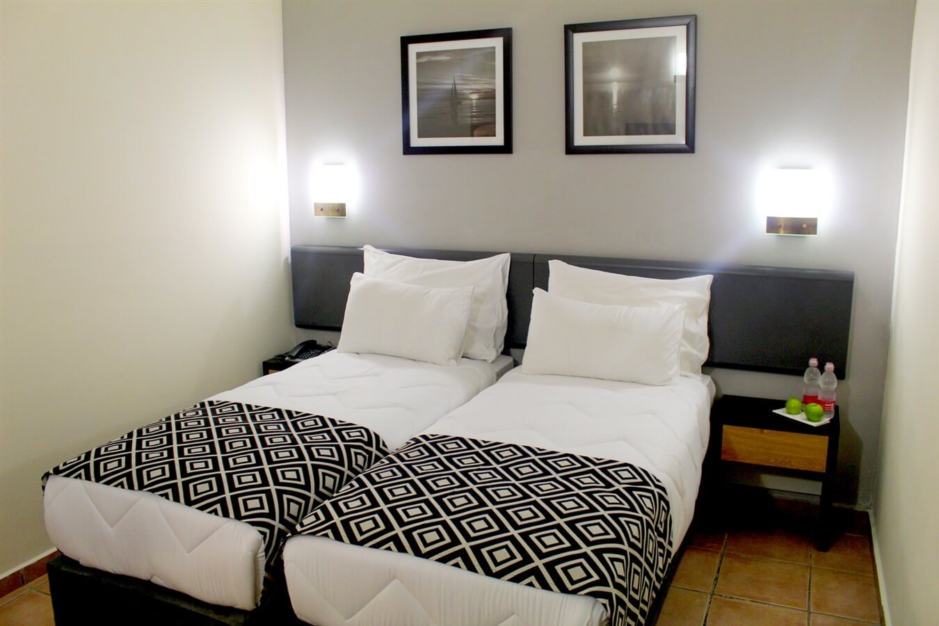 תמונה של חדרי האירוח - 7 תמונה של חדרי האירוח - 7