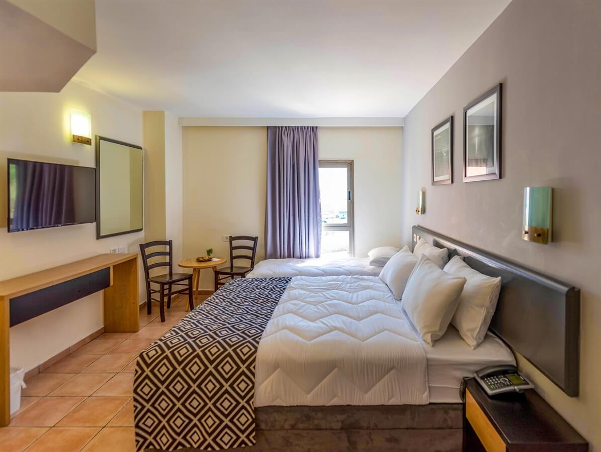 תמונה של חדרי האירוח - 2 תמונה של חדרי האירוח - 2