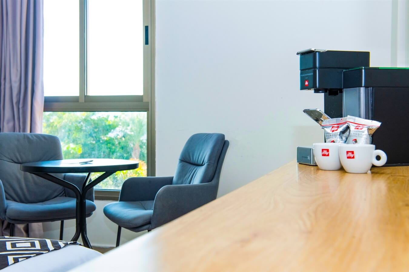 תמונה של חדרי האירוח - 8 תמונה של חדרי האירוח - 8