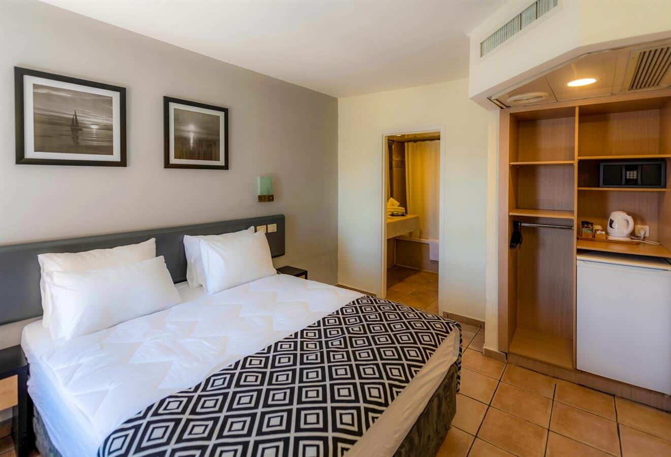 תמונה של חדרי האירוח - 11 תמונה של חדרי האירוח - 11