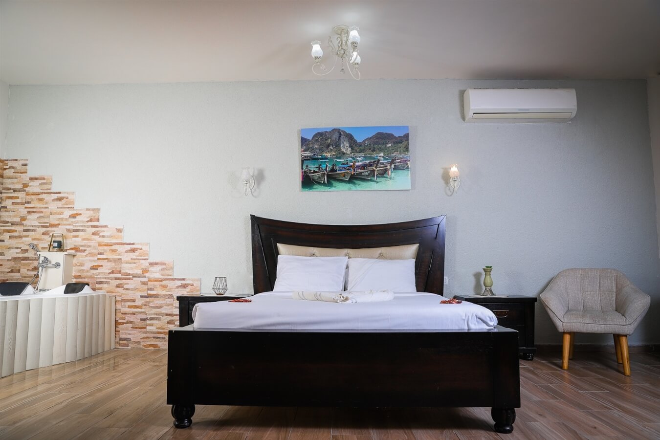 תמונה של סוויטה 4 - 3