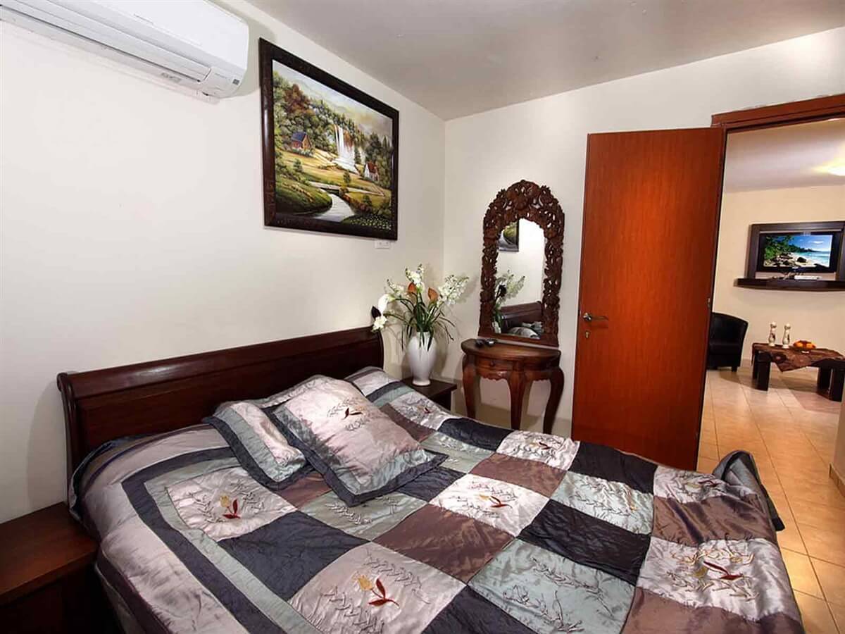 תמונה של בתי כנרת - 2