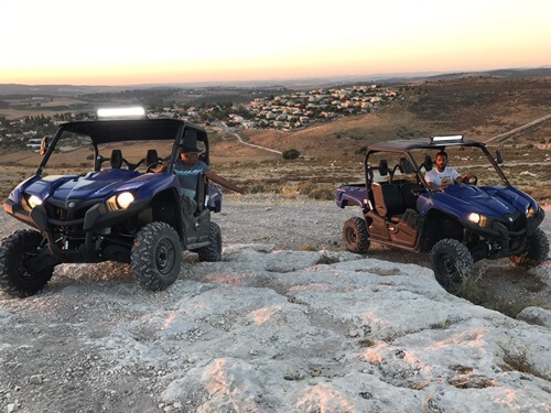 תמונה שצולמה בטרקטורוני אריות השפלה - 3 תמונה של טרקטורוני אריות השפלה - 3