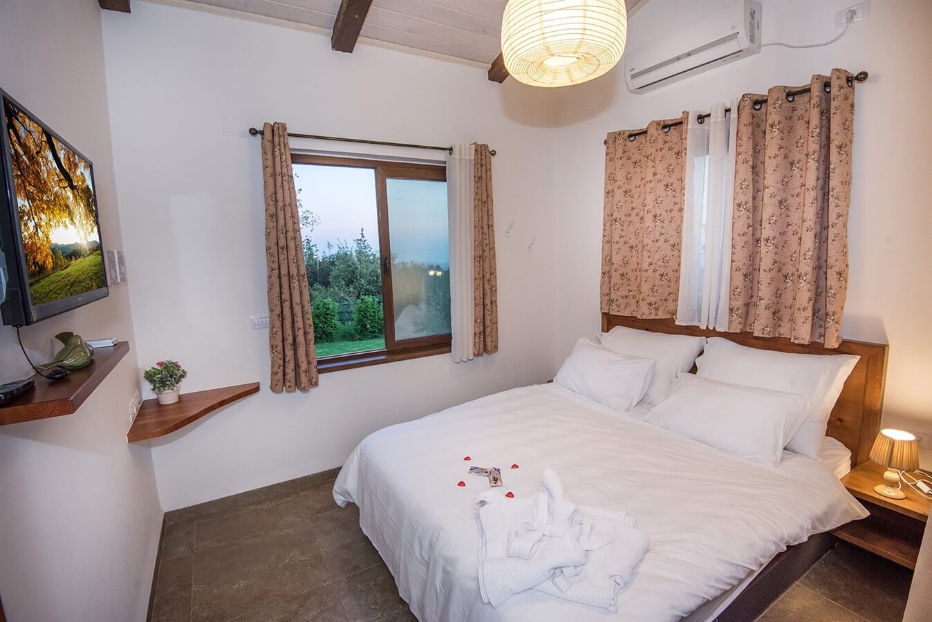 תמונה של סוויטות 1+2 - 5