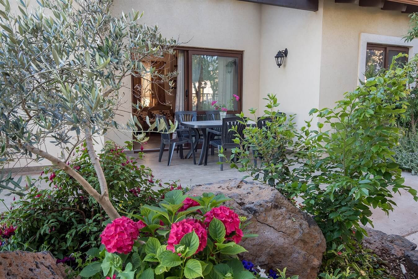 תמונה של סוויטות 1+2 - 10