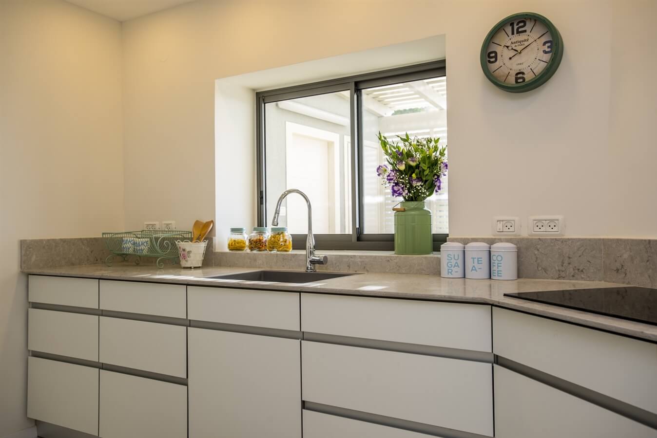 תמונה של סוויטה A - 4